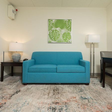 Oasis Bay Suites, Tampa, Busch Gardens, Usf Exteriör bild