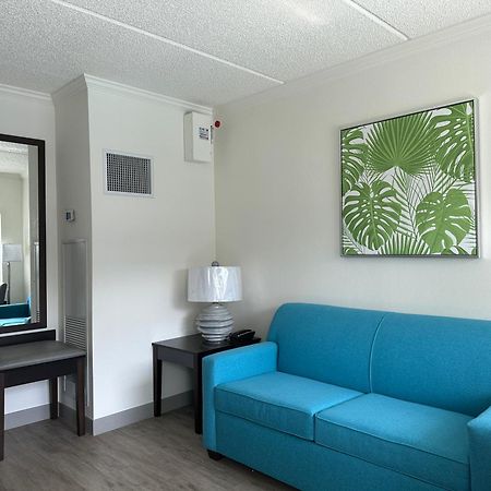 Oasis Bay Suites, Tampa, Busch Gardens, Usf Exteriör bild