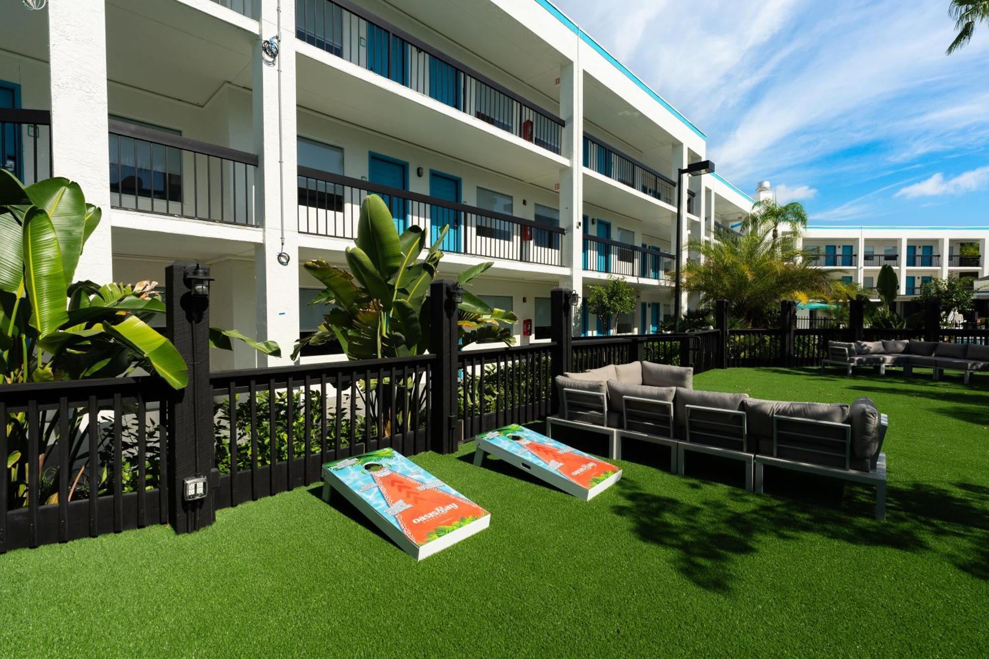 Oasis Bay Suites, Tampa, Busch Gardens, Usf Exteriör bild